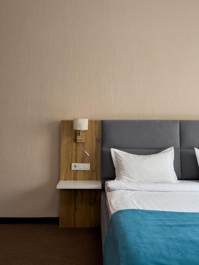 אלמטי Keremet Hotel מראה חיצוני תמונה