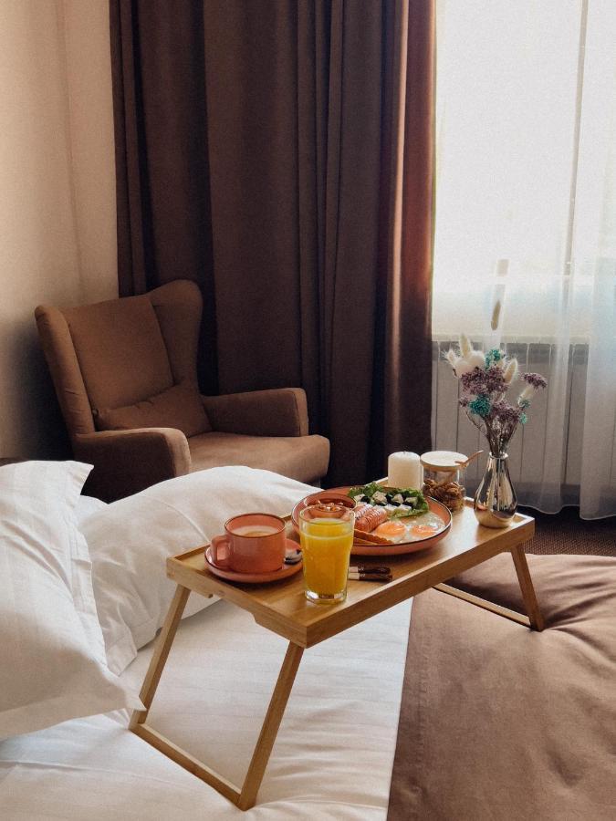אלמטי Keremet Hotel מראה חיצוני תמונה