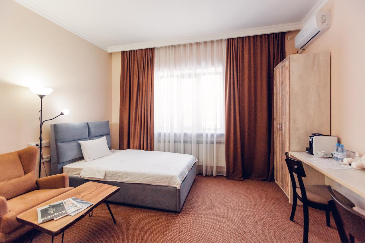אלמטי Keremet Hotel מראה חיצוני תמונה