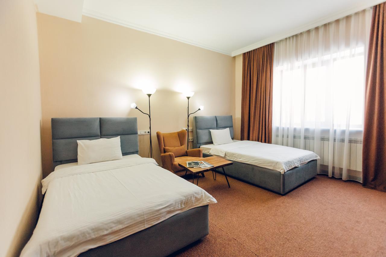 אלמטי Keremet Hotel מראה חיצוני תמונה